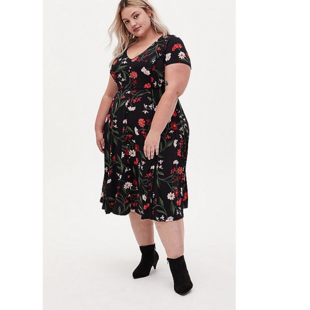 Torrid Midi Studio Knit Button-Front Skater Dress size 2